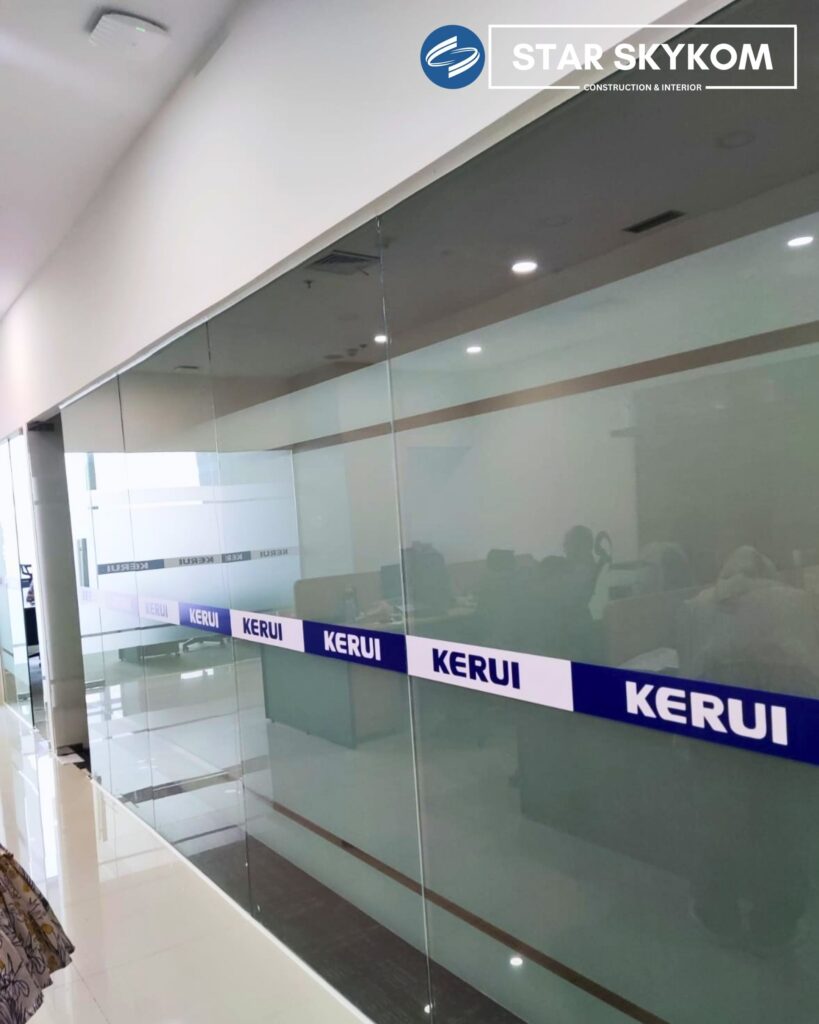 partisi-kaca-komersial