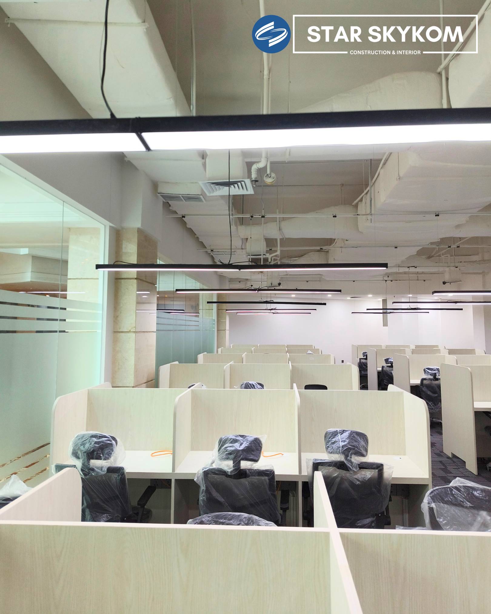 interior-office-skykom