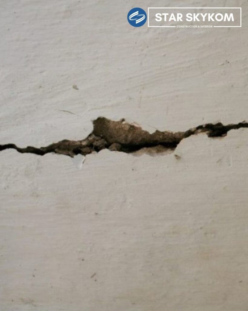 retak-struktur-skykom