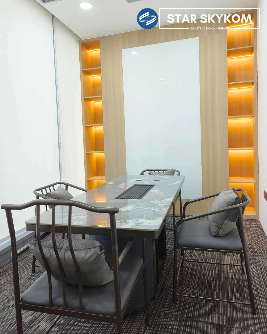 Hi-Touch-Consulting _Skykom